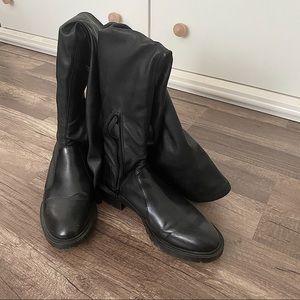 Zara black low heel knee-high side zipper boots